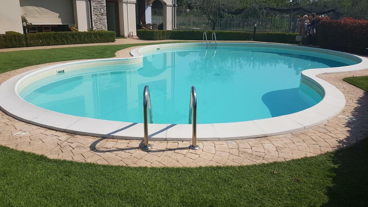Villa Villacolle Sirmione Exteriér fotografie